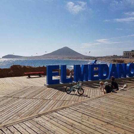 Alquilaencanarias El Medano Mirazul Plaza Roja المظهر الخارجي الصورة