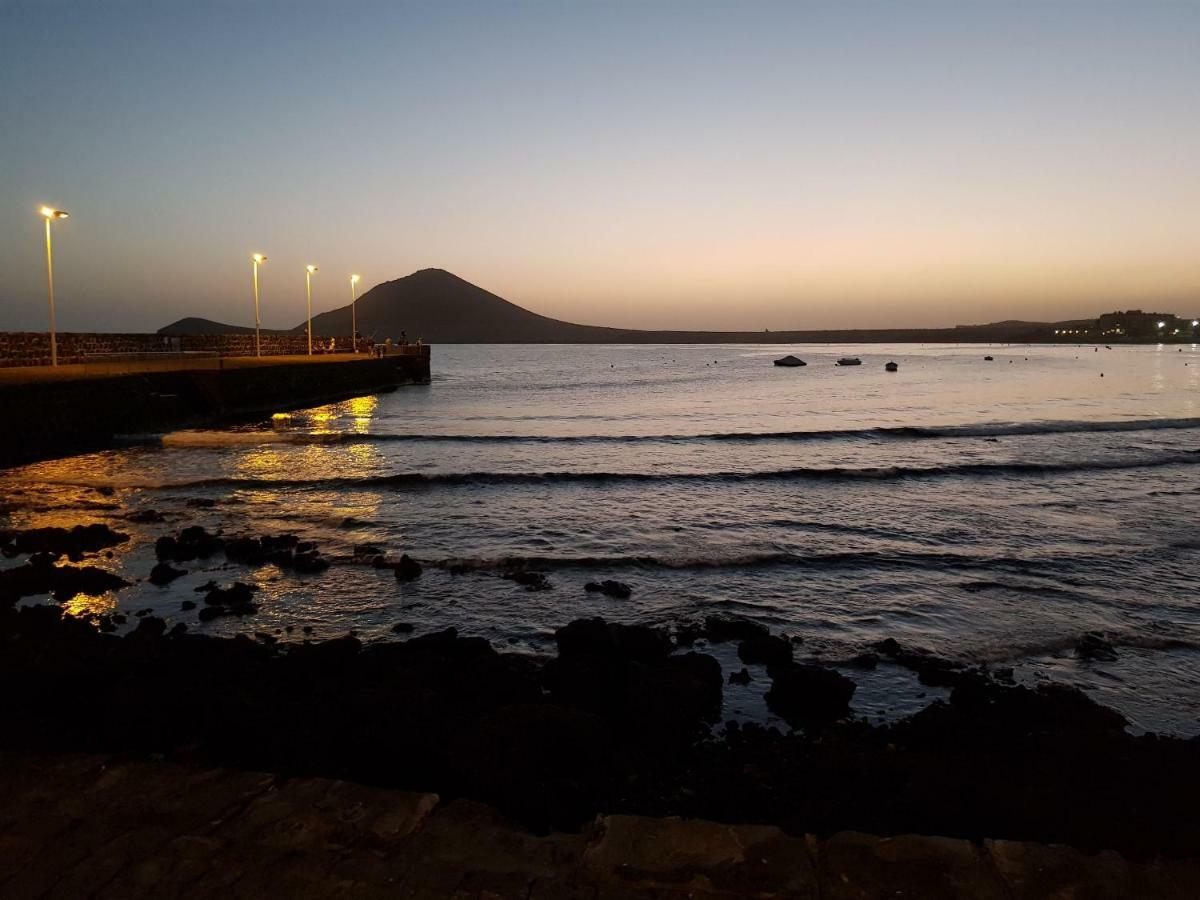 Alquilaencanarias El Medano Mirazul Plaza Roja المظهر الخارجي الصورة