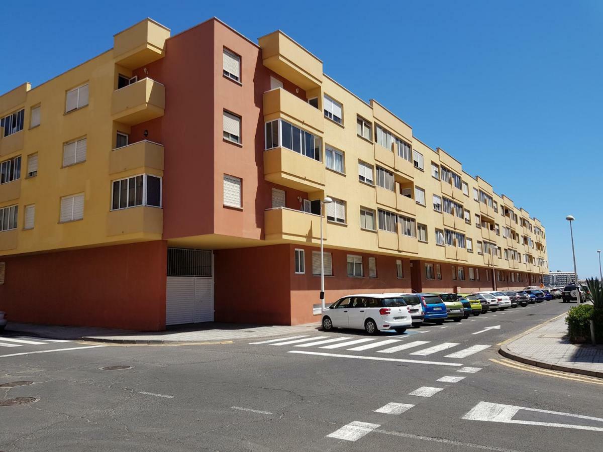 Alquilaencanarias El Medano Mirazul Plaza Roja المظهر الخارجي الصورة